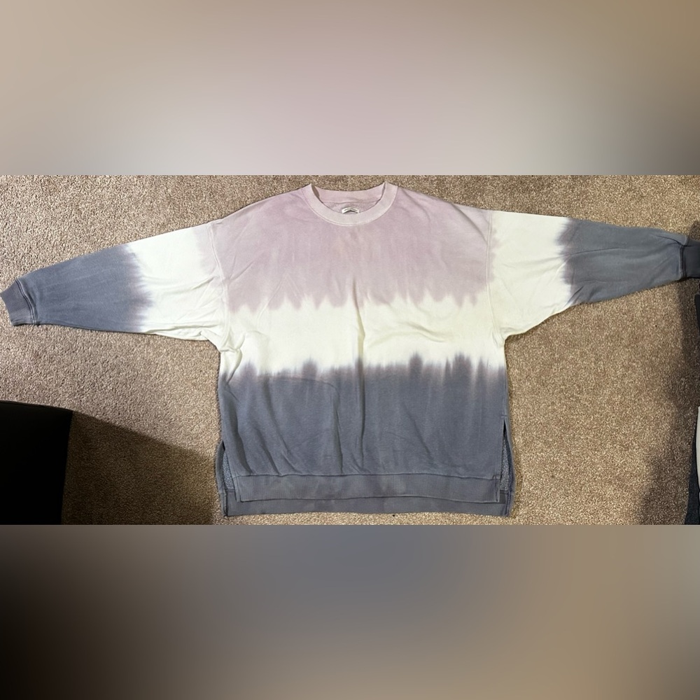 American Eagle long tie dye sweater. Size: Medium